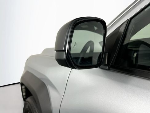 Used 2025 Toyota 4Runner SR5 AWD/4WD image 14