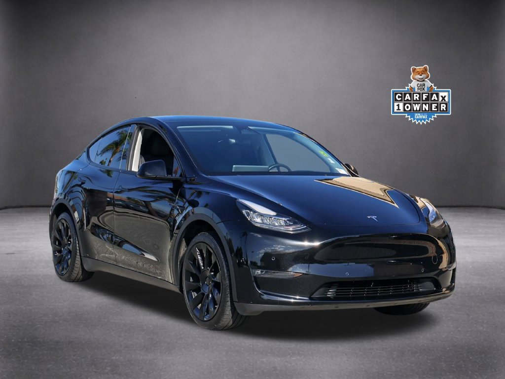 Used 2022 Tesla Model Y Long Range AWD/4WD image 2