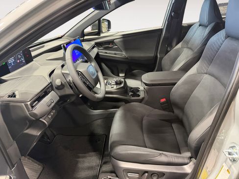 New 2026 Toyota C-HR AWD/4WD image 9
