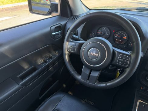 Used 2015 Jeep Patriot High Altitude image 58