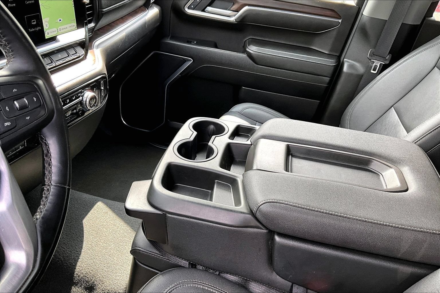 Used 2025 GMC Sierra 1500 SLT RWD image 21
