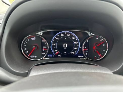 Used 2024 GMC Terrain Denali w/ Denali Premium Package AWD/4WD image 7