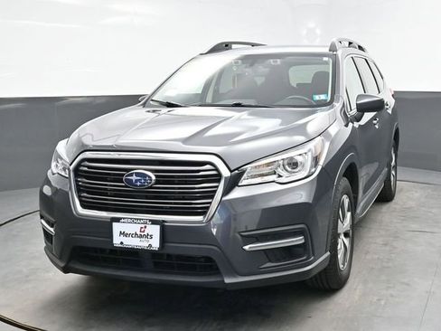Used 2022 Subaru Ascent Premium w/ Convenience Package image 2