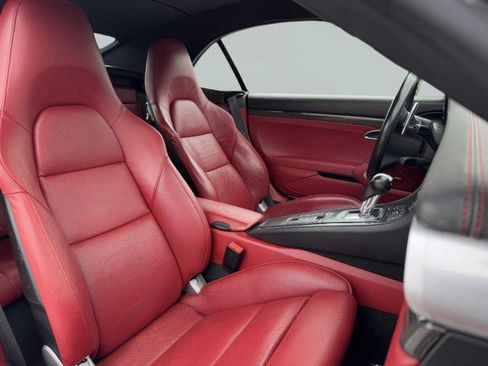 Used 2016 Porsche 911 Turbo S image 42