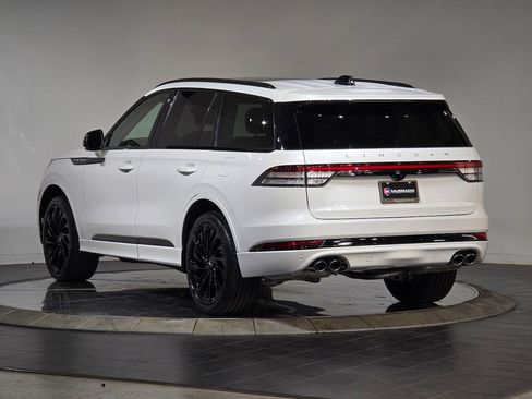 New 2026 Lincoln Aviator Reserve w/ Jet Appearance Package image 7