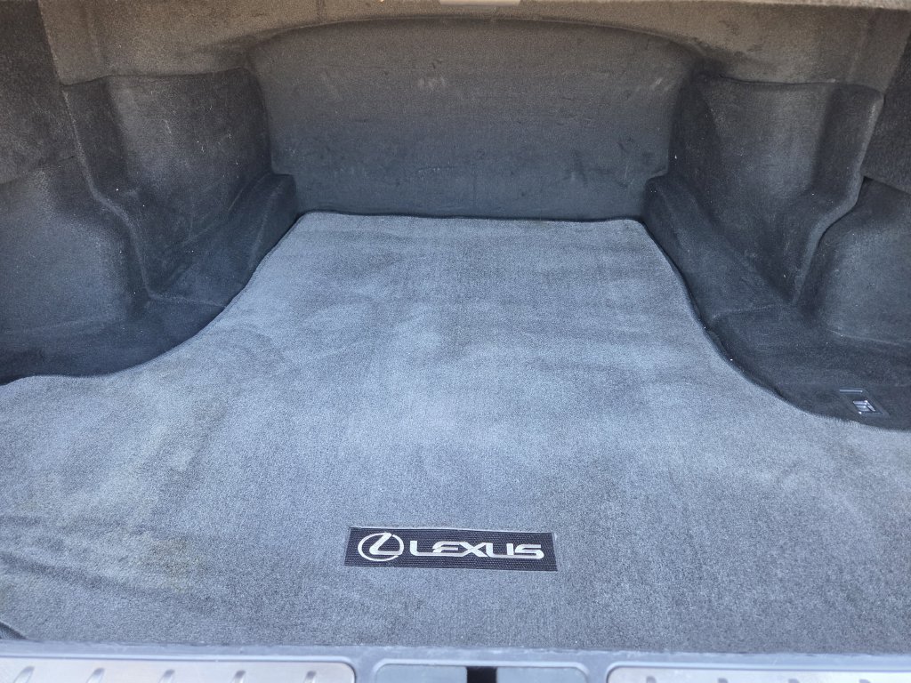 Used 2018 Lexus LS 500 w/ Interior Upgrade Package RWD image 36