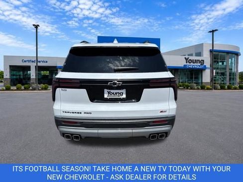 New 2026 Chevrolet Traverse Z71 w/ Driver Confidence Package AWD/4WD image 6