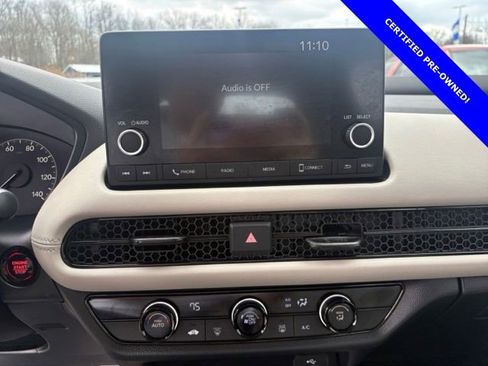 Certified 2025 Honda HR-V LX image 22