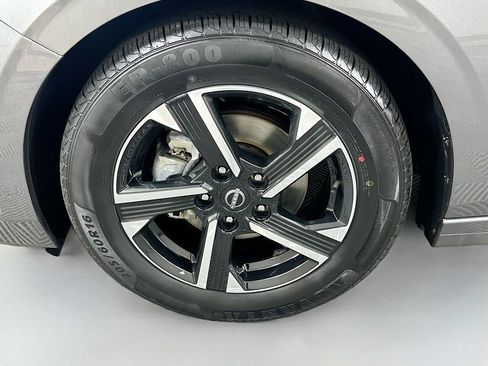 Used 2024 Nissan Sentra SV FWD image 29