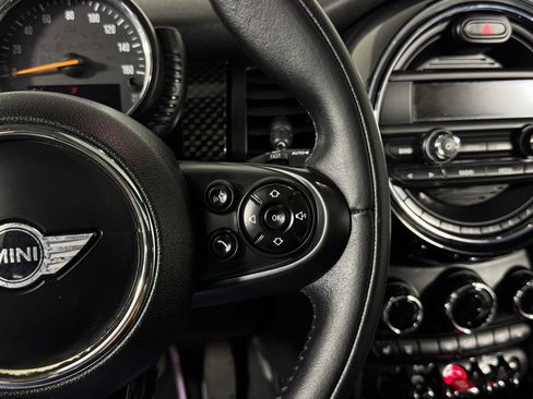 Used 2015 MINI Cooper S image 13