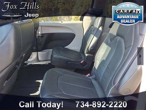 Used 2020 Chrysler Pacifica Limited w/ Tire & Wheel Group image 12