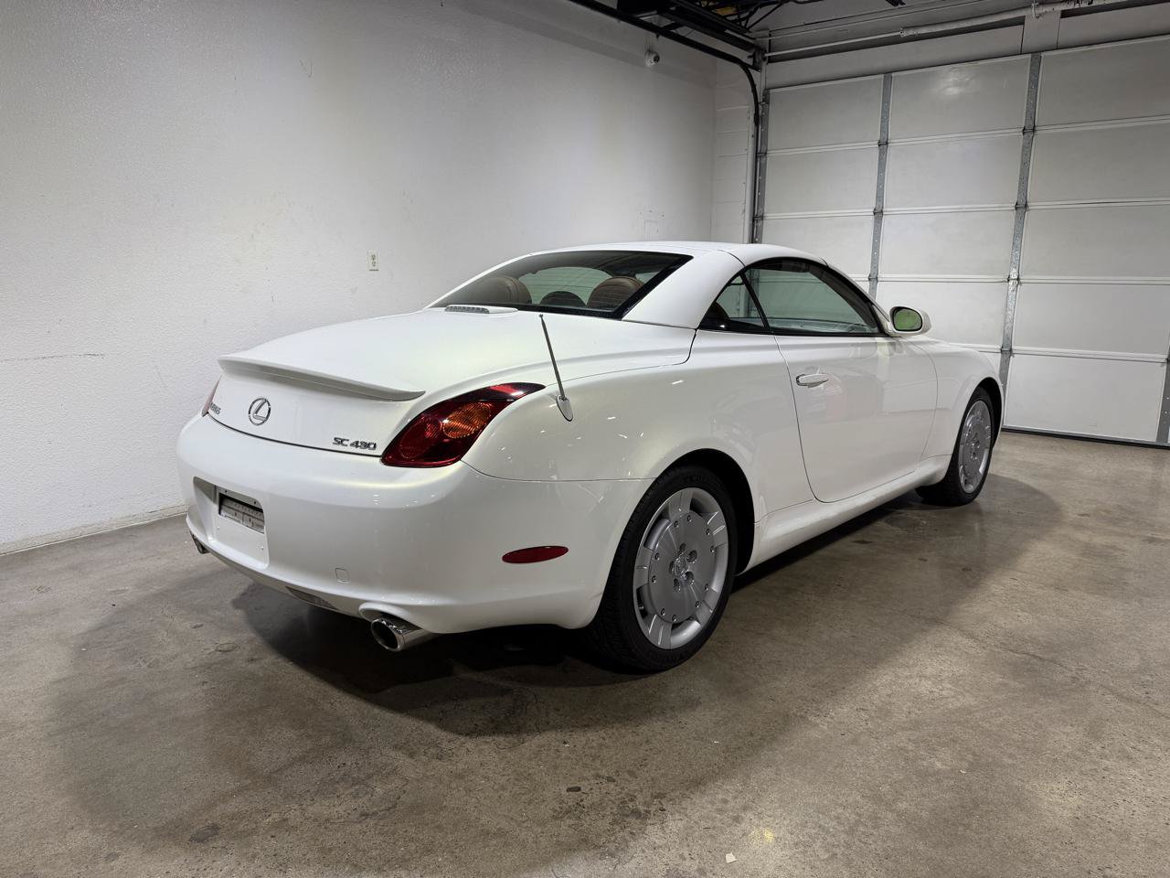Used 2002 Lexus SC 430 Convertible RWD image 6