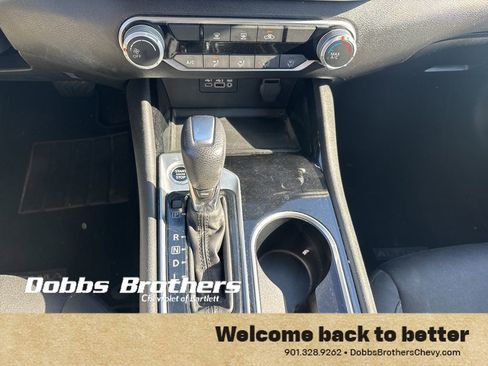 Used 2024 Nissan Altima 2.5 SV image 16