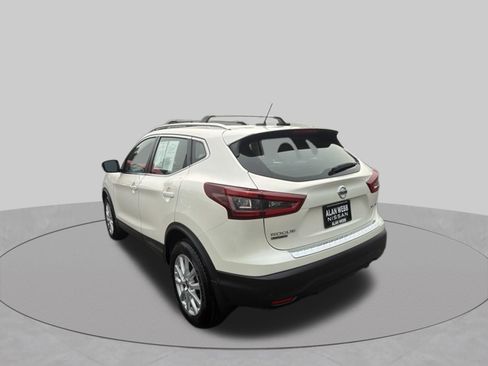 Used 2020 Nissan Rogue Sport SV w/ All-Weather Package AWD/4WD image 5