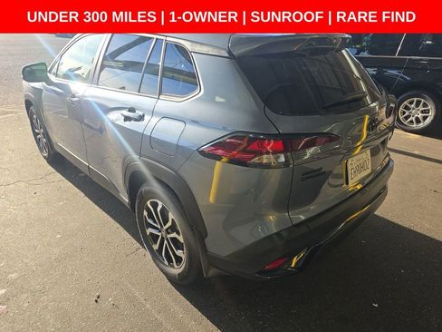 Used 2026 Toyota Corolla Cross AWD Hybrid w/ Moonroof Package image 11