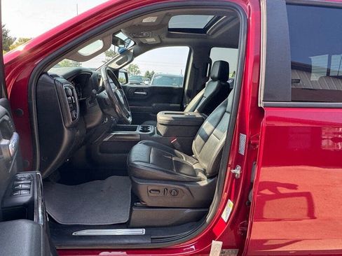 Used 2019 Chevrolet Silverado 1500 LT Trail Boss AWD/4WD image 15