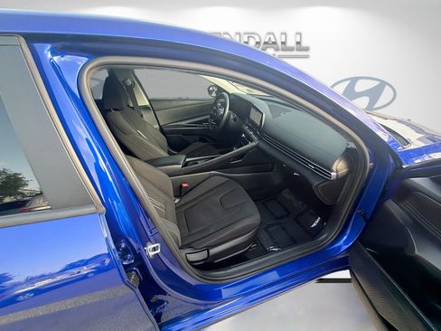 Used 2023 Hyundai Elantra SEL w/ Convenience Package FWD image 29