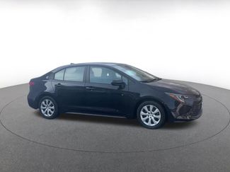 Used 2025 Toyota Corolla LE video 2