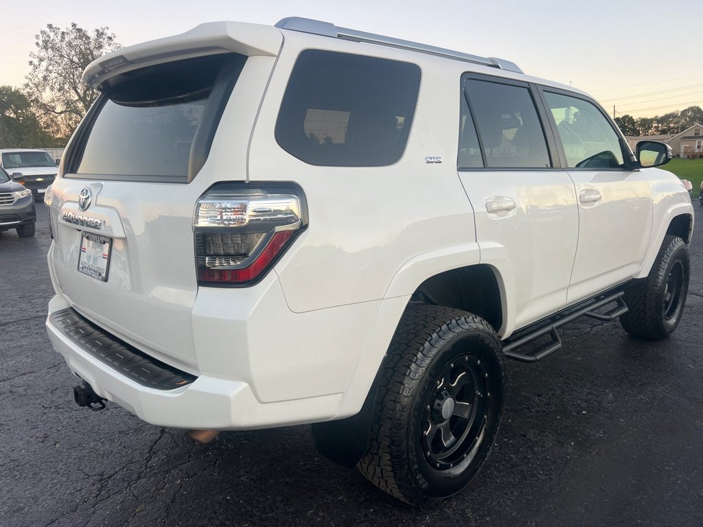 Used 2017 Toyota 4Runner SR5 Premium AWD/4WD image 7