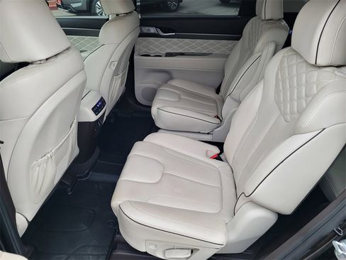 Used 2020 Hyundai Palisade Limited w/ Winter Weather Package image 9