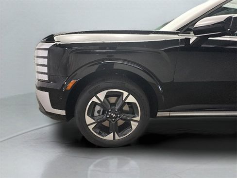 New 2026 Hyundai Palisade Limited image 3