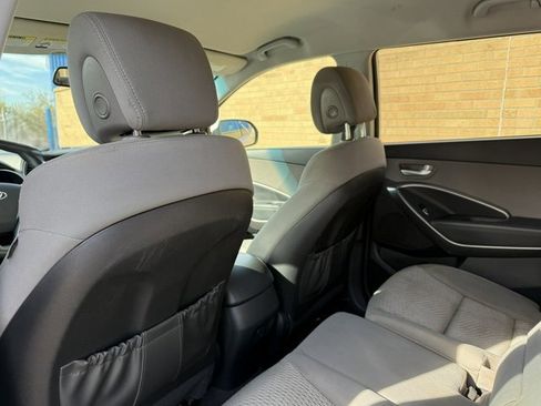Used 2016 Hyundai Santa Fe SE image 16