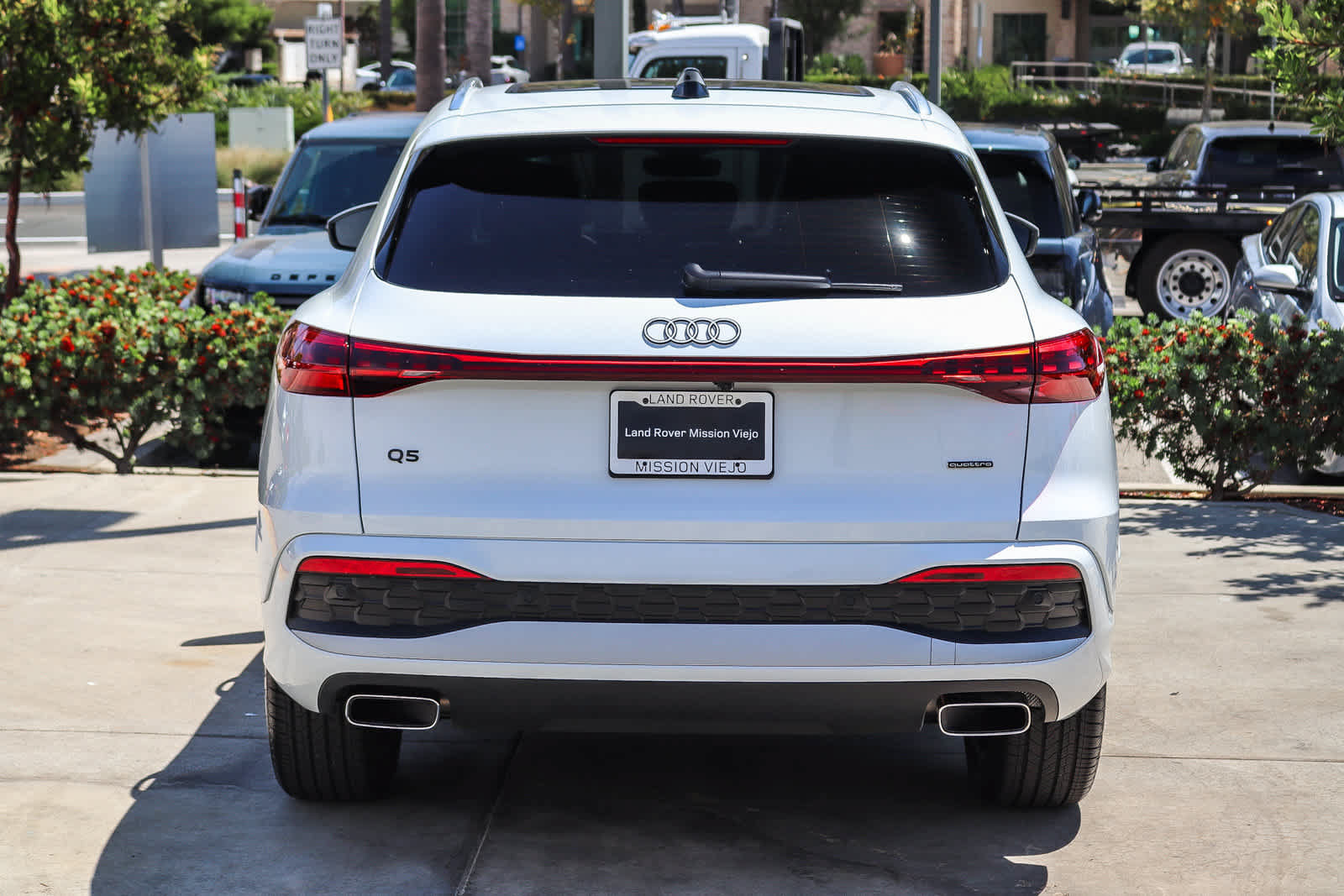 Used 2025 Audi Q5 Premium AWD/4WD image 4
