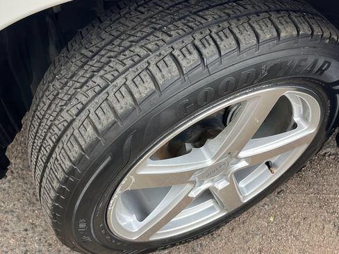Used 2018 Subaru Forester 2.5i Touring AWD/4WD image 24