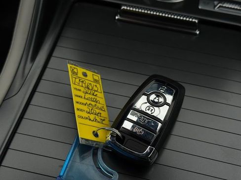 New 2026 Lincoln Nautilus Reserve w/ Jet Appearance Package image 41