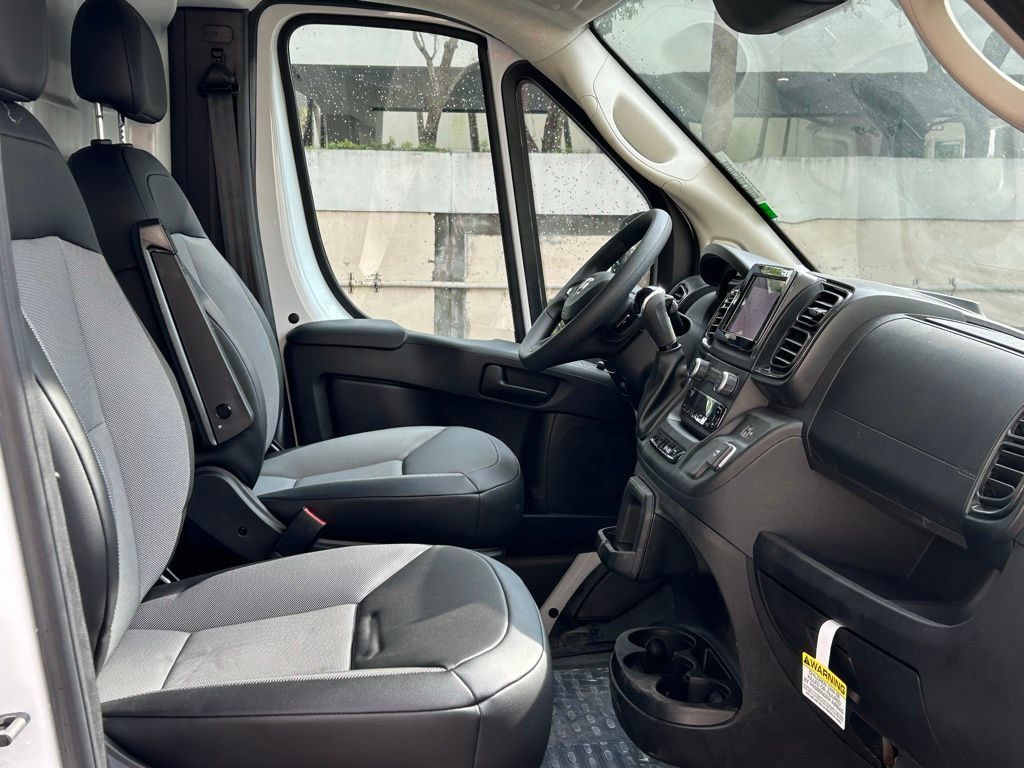 Used 2024 RAM ProMaster 3500 w/ Convenience Group FWD image 19