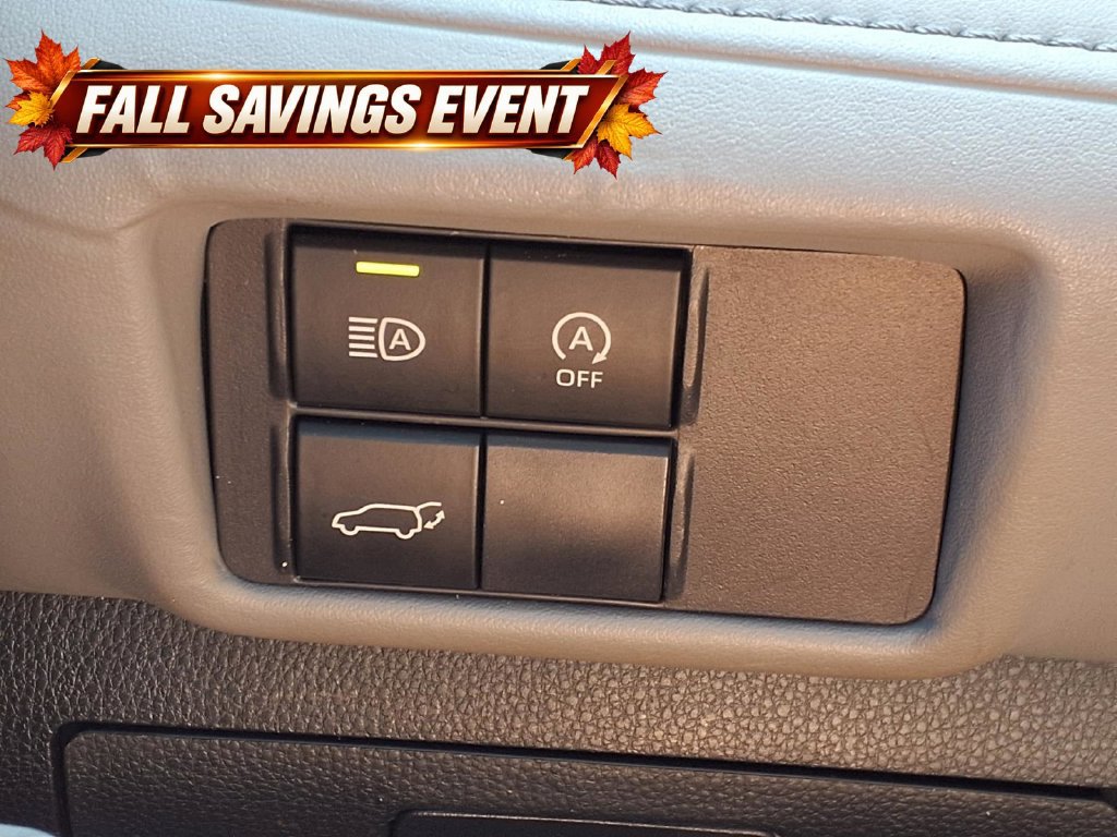 Used 2023 Toyota Highlander XLE AWD/4WD image 26