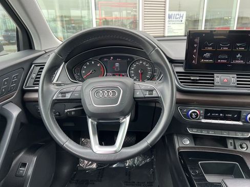 Used 2022 Audi Q5 2.0T Premium w/ Convenience Package image 13