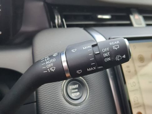 Used 2025 Land Rover Discovery Sport Dynamic SE AWD/4WD image 26