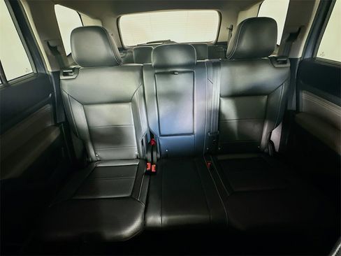 Used 2021 Volkswagen Atlas SE image 13