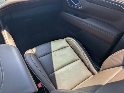 Used 2023 Chevrolet Tahoe High Country w/ Advanced Technology Package image 20