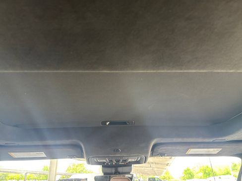 Used 2025 GMC Sierra 2500 Denali Ultimate image 7