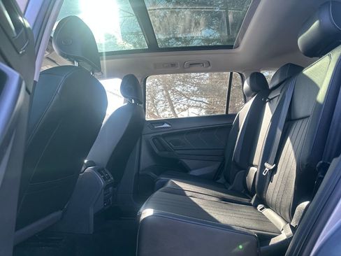Certified 2023 Volkswagen Tiguan SE w/ Panoramic Sunroof Package image 13