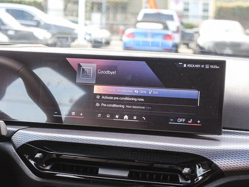 Used 2025 BMW i4 eDrive40 w/ Premium Package image 14