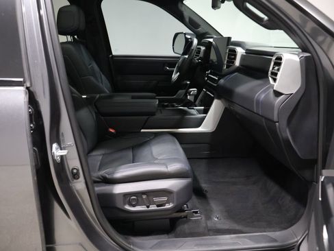 Used 2025 Toyota Tundra Platinum image 21
