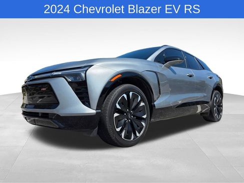 Used 2024 Chevrolet Blazer EV RS AWD/4WD image 10