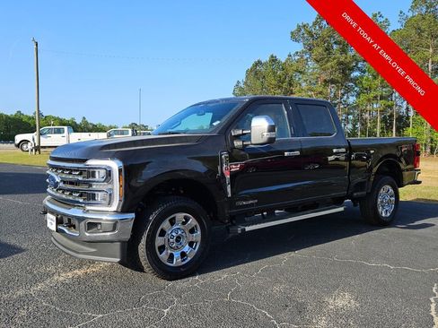 New 2026 Ford F250 Lariat w/ Chrome Package AWD/4WD image 3
