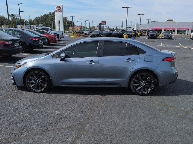 Certified 2025 Toyota Corolla SE w/ Convenience Package FWD image 4