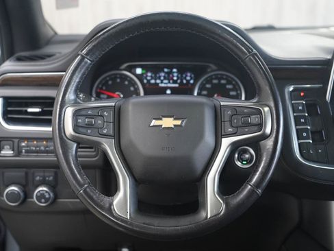 Used 2021 Chevrolet Suburban Premier RWD image 12