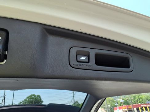 Used 2023 Honda CR-V EX-L image 13