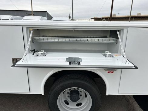 New 2024 Ford F550 XL 11FT Reading Service Body image 13
