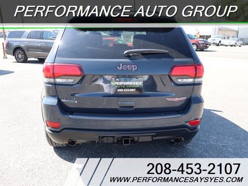Used 2018 Jeep Grand Cherokee Trailhawk AWD/4WD image 6