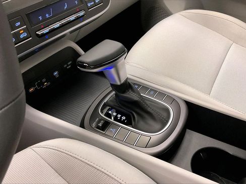 Certified 2025 Hyundai Kona SEL image 15