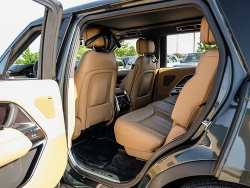 New 2026 Land Rover Range Rover Long Wheelbase SE AWD/4WD image 48