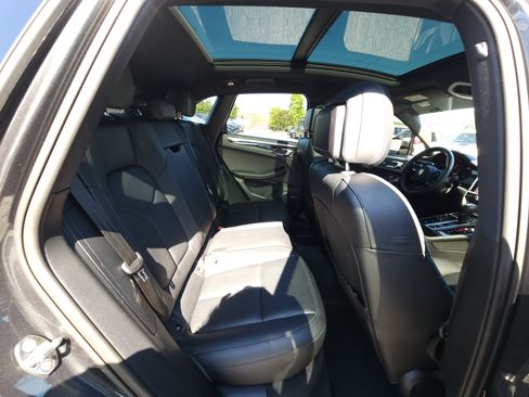 Used 2025 Porsche Macan Turbo AWD/4WD image 14