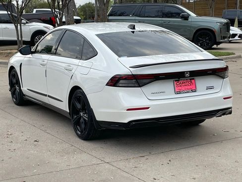 Used 2025 Honda Accord Sport image 4